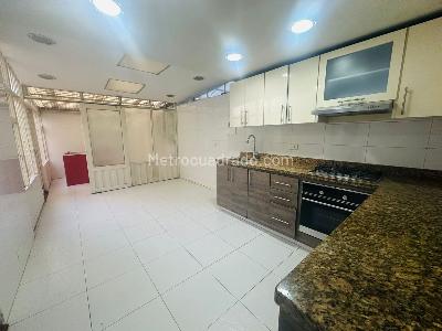 Casa de 3 alcobas en venta en Villas Del Prado, Bogotá, 137 m² · foto 9 de 20