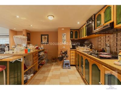 Apartamento de 3 alcobas en venta en Chico Reservado, Bogotá, 310 m² · foto 2 de 20
