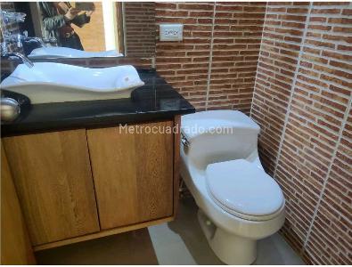 Apartamento de 2 alcobas en venta en Chico Norte, Bogotá, 76 m² · foto 8 de 20