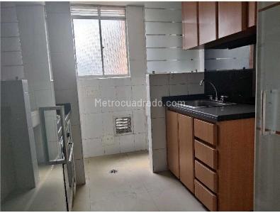 Apartamento de 2 alcobas en venta en Chico Norte, Bogotá, 76 m² · foto 2 de 20