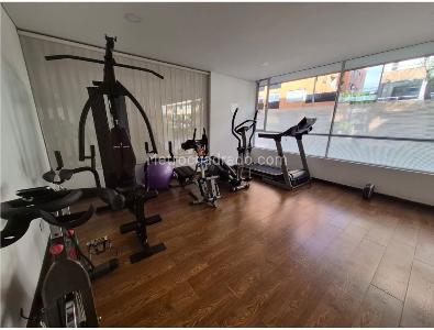 Apartamento de 2 alcobas en venta en Santa Barbara, Bogotá, 79 m² · foto 4 de 13