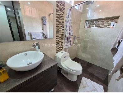Apartamento en venta en Santa Barbara, Bogotá · foto 5 de 13