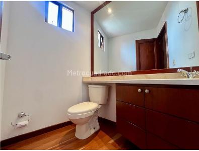 Apartamento de 3 alcobas en venta en Cerros Del Country, Bogotá, 230 m² · foto 10 de 20