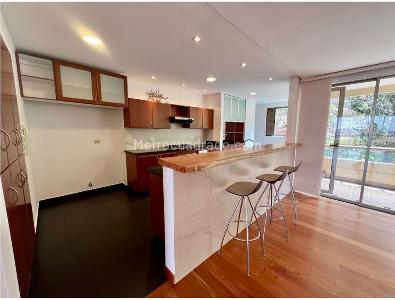 Apartamento de 3 alcobas en venta en Cerros Del Country, Bogotá, 230 m² · foto 17 de 20