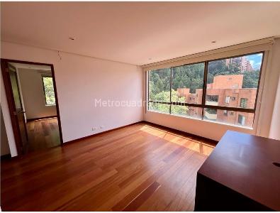 Apartamento de 3 alcobas en venta en Cerros Del Country, Bogotá, 230 m² · foto 9 de 20
