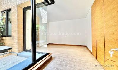 Apartamento de 2 alcobas en venta en Santa Barbara Alta, Bogotá, 157 m² · foto 4 de 13