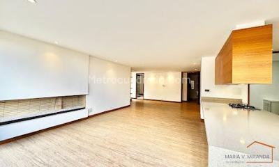 Apartamento de 2 alcobas en venta en Santa Barbara Alta, Bogotá, 157 m² · foto 8 de 13