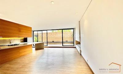 Apartamento de 2 alcobas en venta en Santa Barbara Alta, Bogotá, 157 m² · foto 9 de 13