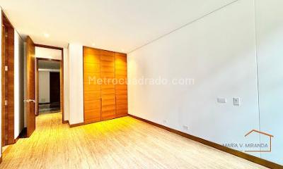 Apartamento en venta en Santa Barbara Alta, Bogotá · foto 2 de 11