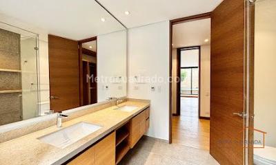 Apartamento en venta en Santa Barbara Alta, Bogotá · foto 3 de 11