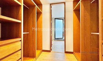 Apartamento en venta en Santa Barbara Alta, Bogotá · foto 4 de 11