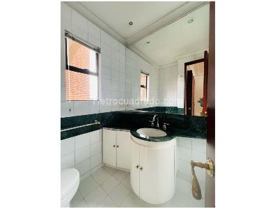 Apartamento en venta en Los Rosales, Bogotá · foto 16 de 20