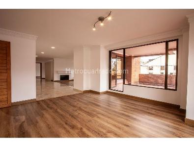 Apartamento en venta en Chico Norte, Bogotá · foto 2 de 13