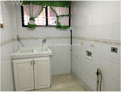Apartamento de 3 alcobas en venta en Los Rosales, Bogotá, 252 m² · foto 11 de 19