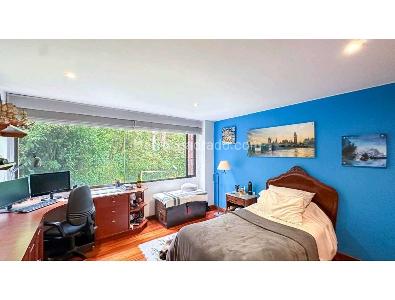 Apartamento de 3 alcobas en venta en Los Rosales, Bogotá, 252 m² · foto 12 de 19