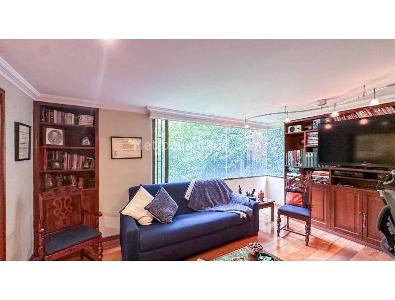 Apartamento de 3 alcobas en venta en Los Rosales, Bogotá, 252 m² · foto 5 de 19