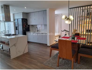Apartamento de 3 alcobas en venta en Chico San Patricio, Bogotá, 164 m² · foto 3 de 18
