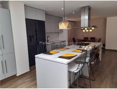 Apartamento de 3 alcobas en venta en Chico San Patricio, Bogotá, 164 m² · foto 5 de 18