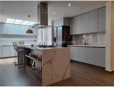 Apartamento de 3 alcobas en venta en Chico San Patricio, Bogotá, 164 m² · foto 8 de 18