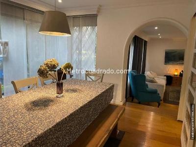 Apartamento de 3 alcobas en venta en El Nogal, Bogotá, 161 m² · foto 4 de 16