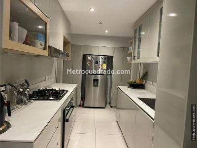 Apartamento de 3 alcobas en venta en El Nogal, Bogotá, 161 m² · foto 7 de 16