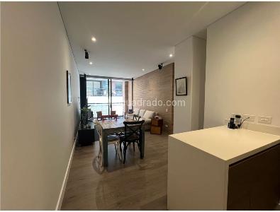 Apartamento de 2 alcobas en venta en Chico Reservado, Bogotá, 97 m² · foto 2 de 16