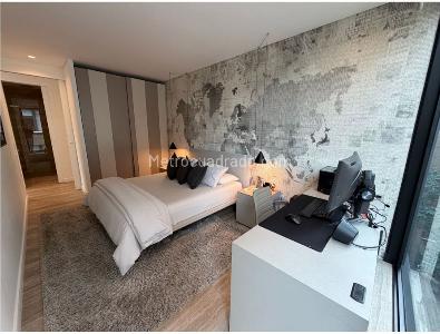 Apartamento de 3 alcobas en venta en Los Rosales Chico, Bogotá, 171 m² · foto 9 de 18