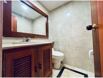 Apartamento en arriendo en Contry, Bogotá · foto 15 de 20