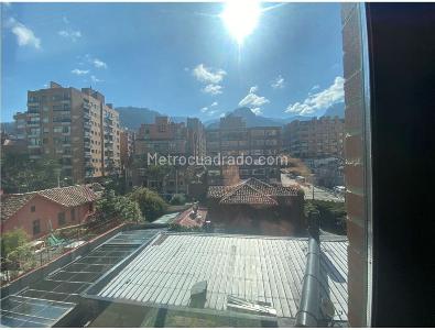 Apartamento de 2 alcobas en venta en Los Rosales, Bogotá, 137 m² · foto 15 de 18