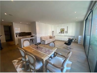 Apartamento de 2 alcobas en venta en Los Rosales, Bogotá, 137 m² · foto 9 de 18
