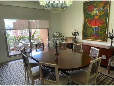 Apartamento de 3 alcobas en venta en Los Rosales, Bogotá, 290 m² · foto 19 de 20