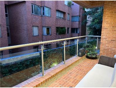 Apartamento de 2 alcobas en venta en Los Rosales, Bogotá, 126 m² · foto 10 de 20