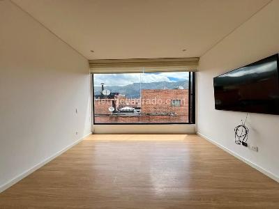 Apartamento de 3 alcobas en venta en Country Club, Bogotá, 125 m² · foto 3 de 11