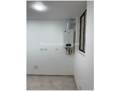 Apartamento de 3 alcobas en venta en Molinos Norte, Bogotá, 137 m² · foto 14 de 15