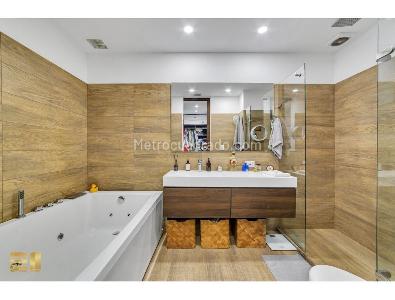 Apartamento de 2 alcobas en venta en Chico Norte Et Iii, Bogotá, 125 m² · foto 8 de 18