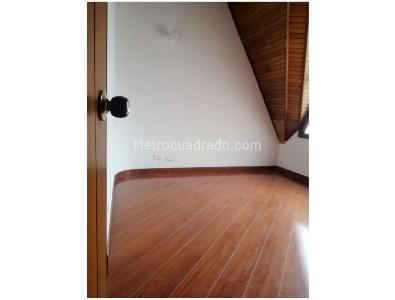 Casa de 3 alcobas en venta en Chico Navarra, Bogotá, 113 m² · foto 16 de 20
