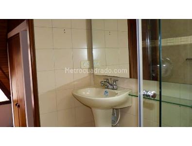Casa de 3 alcobas en venta en Chico Navarra, Bogotá, 113 m² · foto 10 de 20