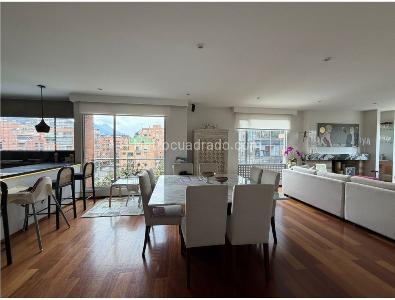 Apartamento de 3 alcobas en venta en Los Rosales Chico, Bogotá, 175 m² · foto 13 de 20