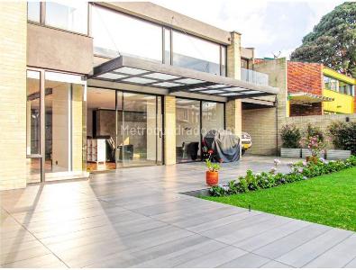 Casa de 4 alcobas en venta en Niza, Bogotá, 346 m² · foto 15 de 20