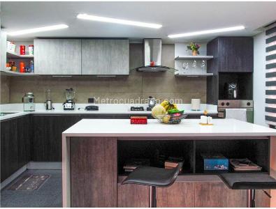 Casa de 4 alcobas en venta en Niza, Bogotá, 346 m² · foto 7 de 20