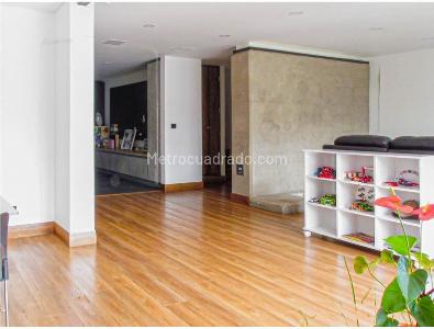 Casa de 4 alcobas en venta en Niza, Bogotá, 346 m² · foto 9 de 20