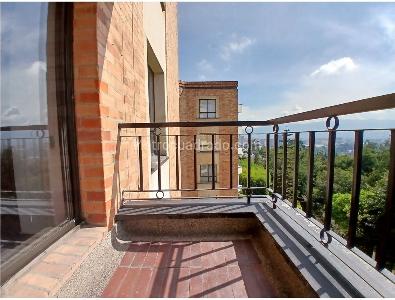 Apartamento de 3 alcobas en venta en Calatayud, Bogotá, 109 m² · foto 4 de 19