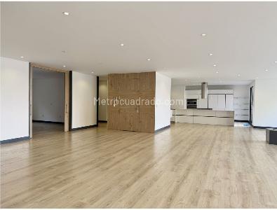 Apartamento de 4 alcobas en venta en Santa Barbara Alta, Bogotá, 455 m² · foto 4 de 20