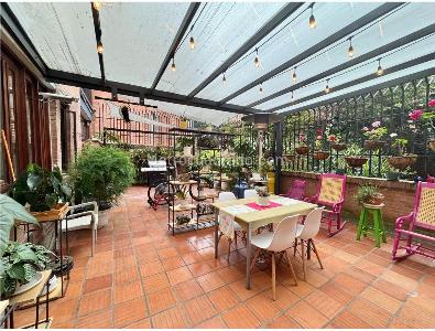 Apartamento de 4 alcobas en venta en Los Rosales, Bogotá, 220 m² · foto 11 de 20