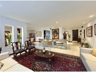 Apartamento de 4 alcobas en venta en Los Rosales, Bogotá, 220 m² · foto 5 de 20