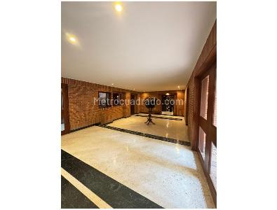 Apartamento de 2 alcobas en venta en Chico Norte, Bogotá, 214 m² · foto 3 de 13