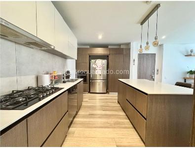 Apartamento en venta en Chico Norte, Bogotá · foto 2 de 16