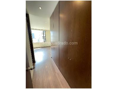 Apartamento de 3 alcobas en venta en Chico, Bogotá, 130 m² · foto 13 de 19