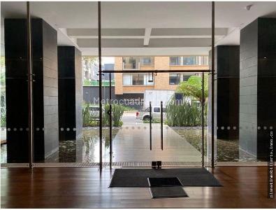Apartamento de 3 alcobas en venta en Chico, Bogotá, 130 m² · foto 18 de 19
