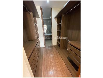 Apartamento de 3 alcobas en venta en Chico, Bogotá, 130 m² · foto 4 de 19